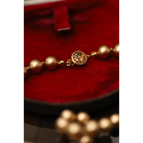 1950s Champagne Glass Pearl Necklace with Box Clasp - Picture 4 of 6